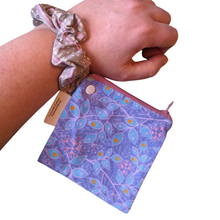 Load image into Gallery viewer, Scristlets - Scrunchy Wristlets
